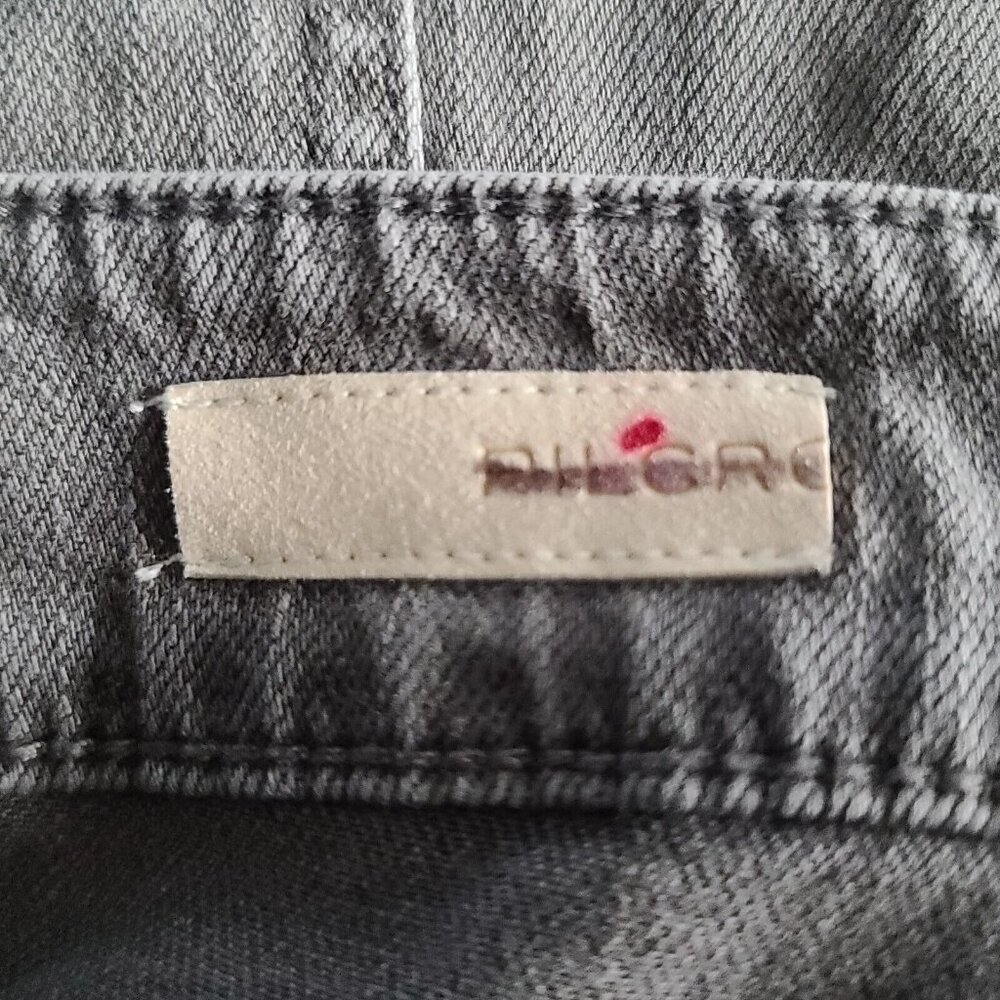 Anthropologie Pilcro The Borrowed Boyfriend Jeans Sz 32 Gray Distressed NWOT - Picture 3 of 14